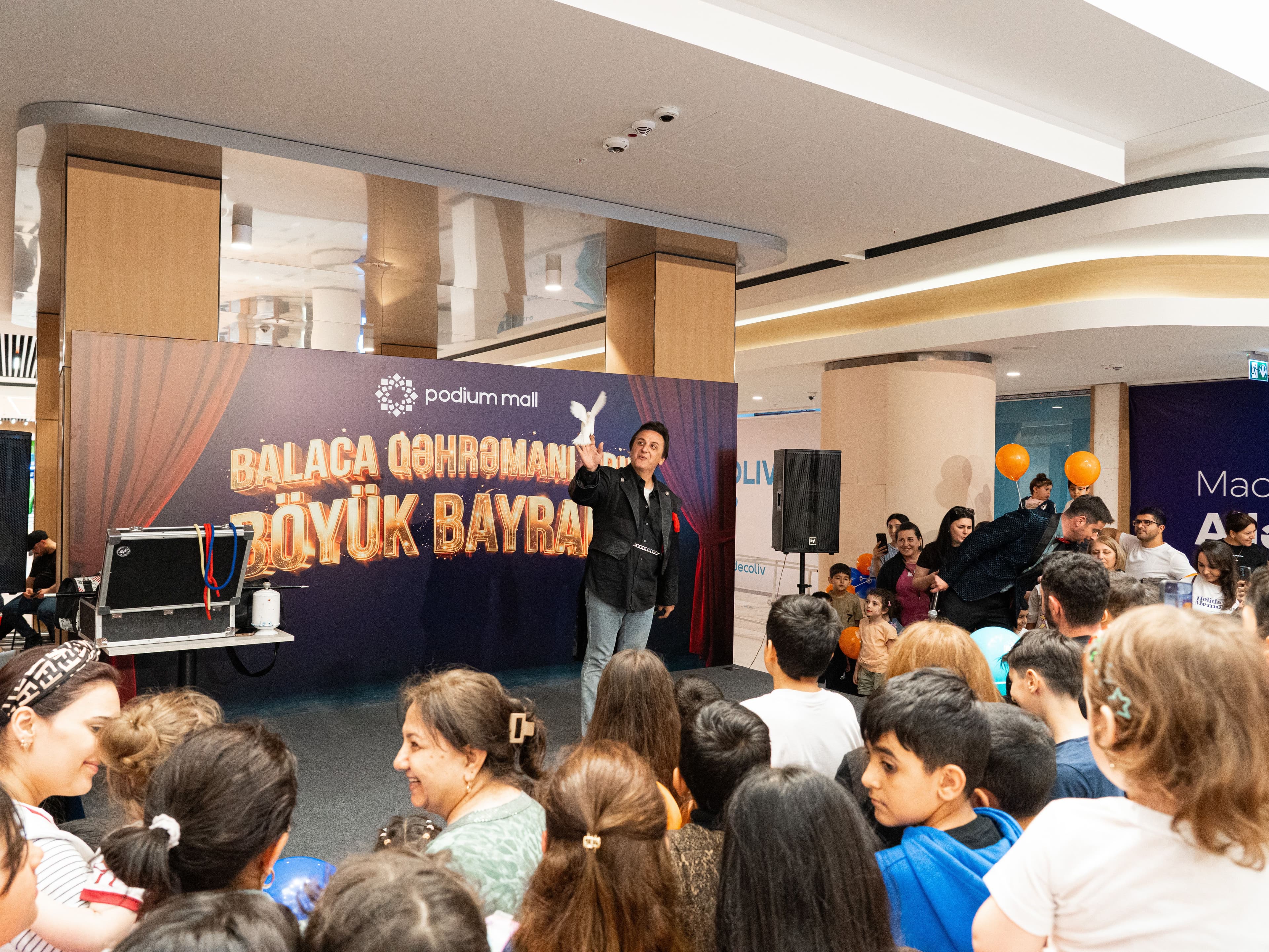 Podium Mall-da balacalar üçün əsl sehrli bir dünya qurduq! – 5