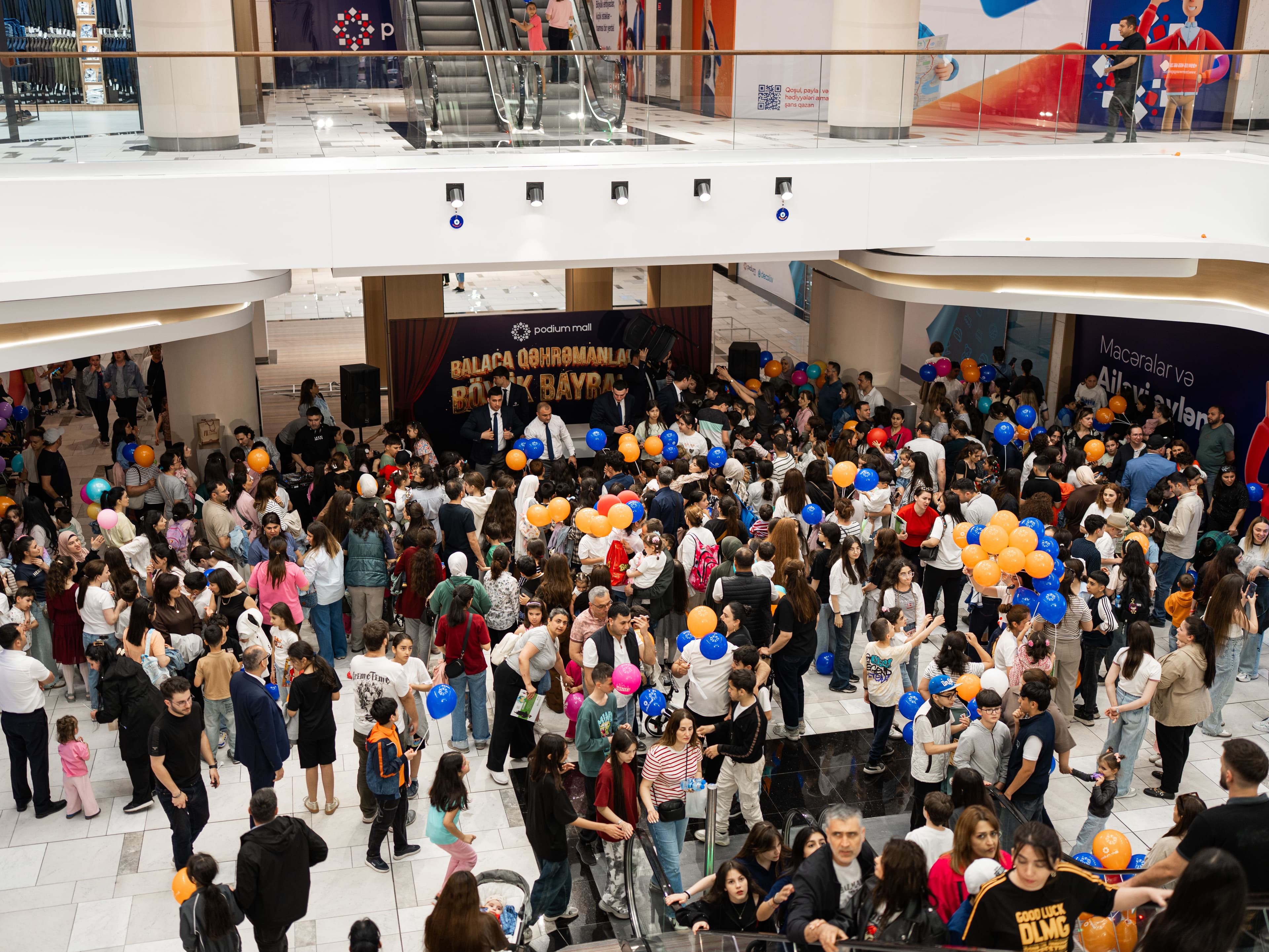 Podium Mall-da Bəhram Bağırzadə ilə Uşaqların Rəngarəng Dünyası! – 9